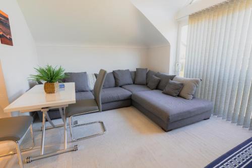 Bournemouth City Centre Apartment | Central and peaceful two bedroom flat in town