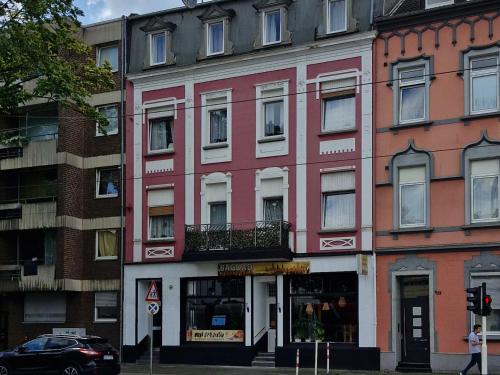 Krefeld Apartment | Central Apartment Krefeld