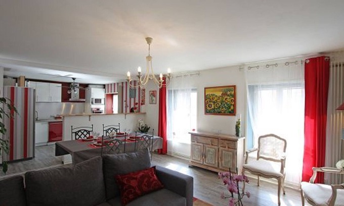 Remiremont Apartment | Central Apartment with Garage, Near Market & Restaurants, 2 Bedrooms, All-Inclusive