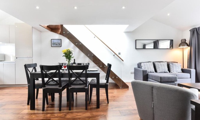 Cathedrals Apartment | Central Apartments