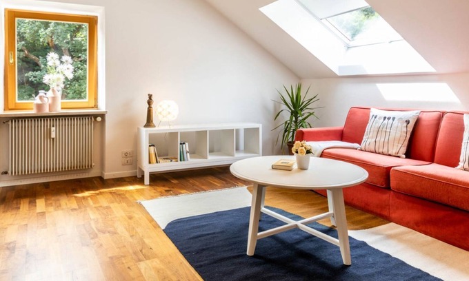 Brunico Apartment | Central Attic Castle View with private parking