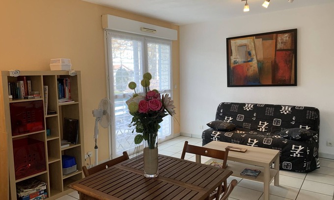 Biscarrosse Apartment | Central Biscarrosse Apt for 4 - Balcony, Parking, Near Restaurants & Market