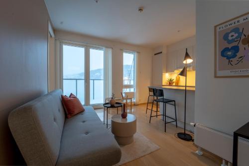 Gamle Oslo Apartment | Central by Oslo S & Opera Balcony & Morning Sun