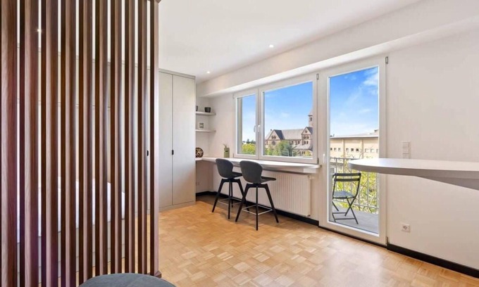 Limpertsberg Apartment | Central Chic Studio w/WiFi & Kitchen