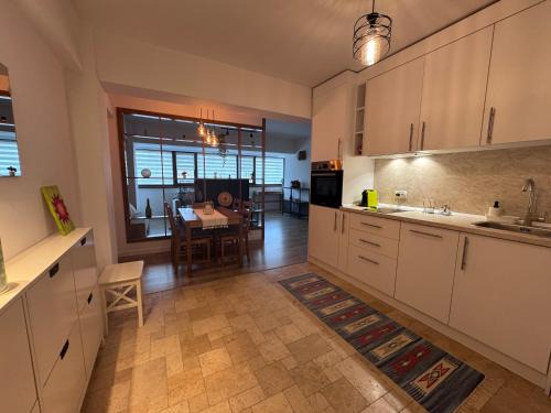 Tirgu Jiu Apartment | Central-home
