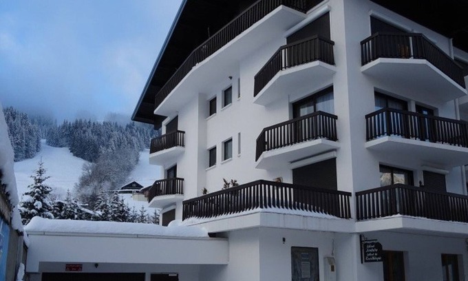 Les Gets Apartment | Central Les Gets 2P - 4 People, Parking, 100m to ESF, Shops