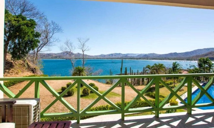 Playa Flamingo House | Central located in Flamingo, Condo with gorgeous views - Flamingo Marina Resort