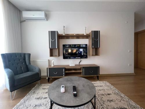 Esenyurt Apartment | Central Location Free WIFI AC Parking Garage