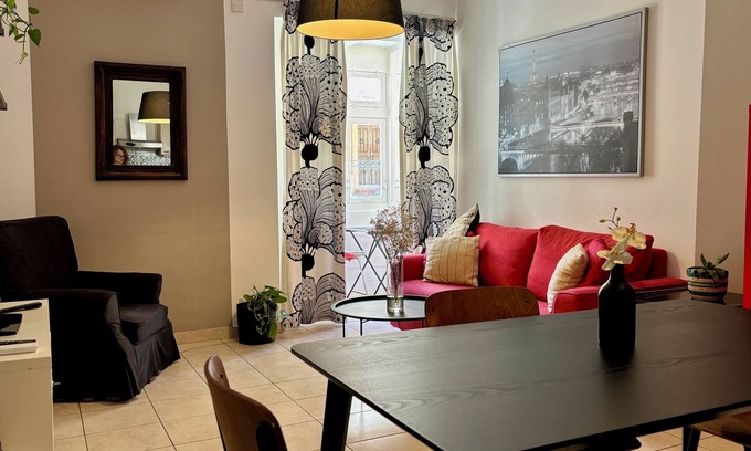 Sliema Apartment | Central modern apartment 5 min walk to the beach