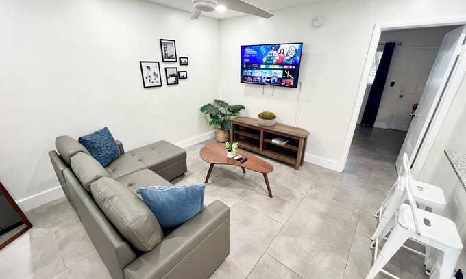 Lake Ridge Apartment | Central, Nice&Modern 1Br 1Bath Apt in Lake Ridge