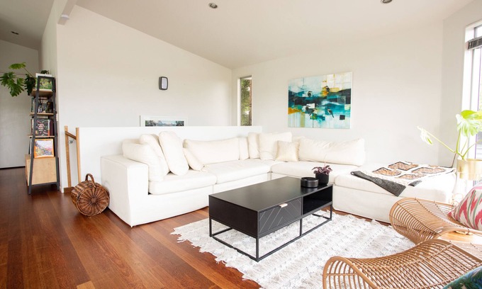 Raglan House | Central Raglan Stylish Retreat with Sea Views
