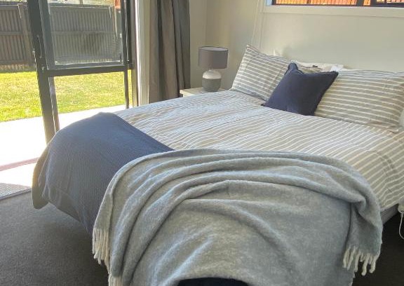 Lowburn House | Central Retreat and self contained with free wifi