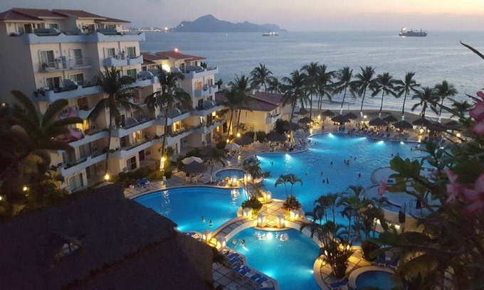 Salagua Condo | Central to Everything - Our ๐ฃ๐ฒ๐ป๐๐ต๐ผ๐๐๐ฒ ๐ฆ๐๐ถ๐๐ฒ has an amazing view