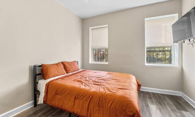 Downtown Baltimore Apartment | *Central Unit 4 Min from Medstar Hosp. *Free Park