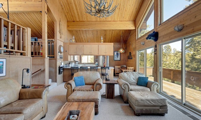 Bear Valley House | Centrally Located and Dog Friendly! - Home #36 by Bear Valley Vacation Rentals