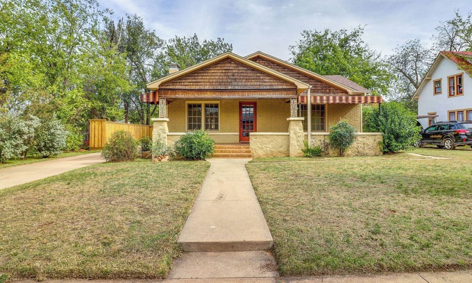 Abilene House | Centrally Located Abilene Abode: 2 Mi to Downtown!