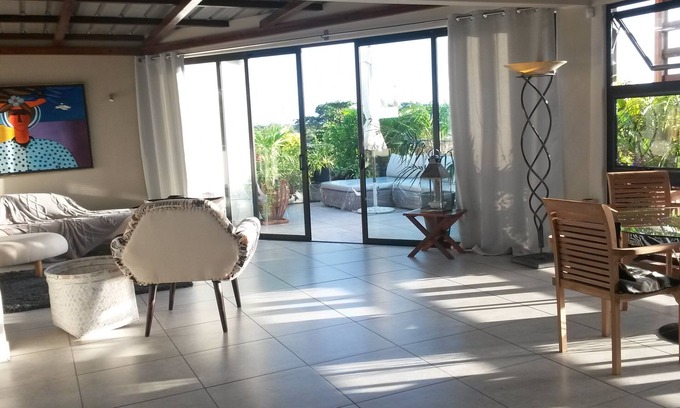 Grand-Baie Apartment | Centrally located and quiet rooftop apartment in Grand Baie/Pereybere
