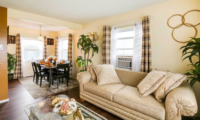 West Rancho Dominguez House | Centrally Located Compton Retreat: Patio & Grills