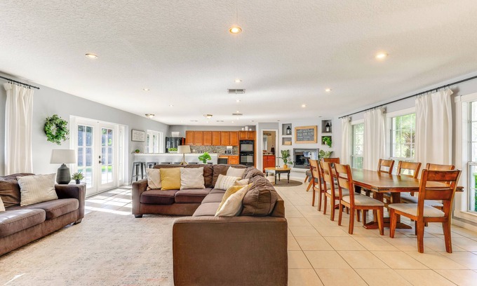 Oviedo House | Centrally Located Home w/Fenced Yard in Oviedo!