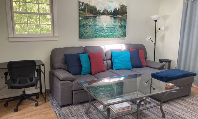 Cherrywood Apartment | Centrally Located Treehouse Studio Apt