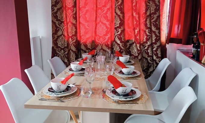Monserrate Apartment | Centric 3-bedroom apartment in charming Trujillo with WiFi,