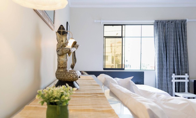Lince House | Centric big old House, Roomy Petfriendly and Recently Renovated