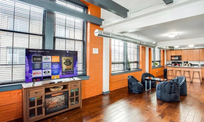 Rochester House | Centric Modern Loft w/King Beds & Smart GameTable