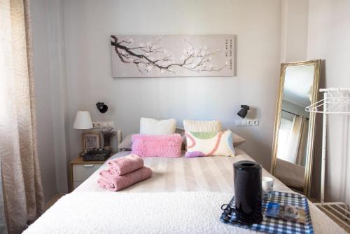 Gamarra House | Centric room in a cozy apartment