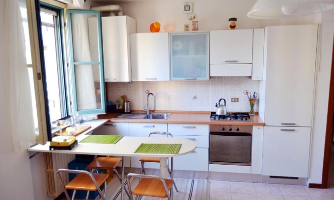 Turate Apartment | [Centro storico] Vulcano1, Bilocale strategico tra Milano, Como, fiere