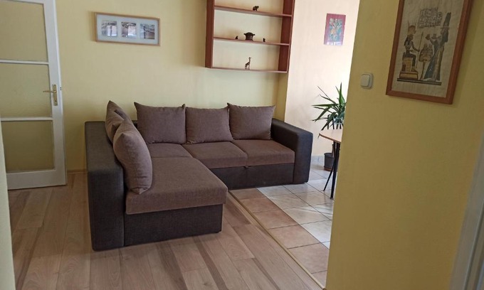 Szolnok Apartment | Centrum 2 apartman