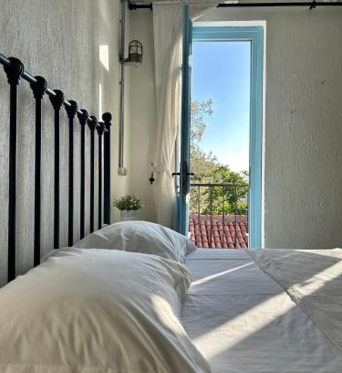Ayvalik City Center House | Cesmeli Han