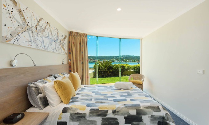 Merimbula Apartment | Cetacea Luxury Apartments - 2 Bedroom Lake View Apartment