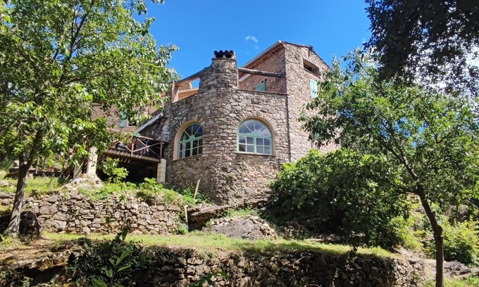 Les Salles-du-Gardon Apartment | Cévennes vacations in the heart of nature in a farmhouse apartment
