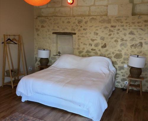 Verac Bed & Breakfast | Château Clos des Maurins