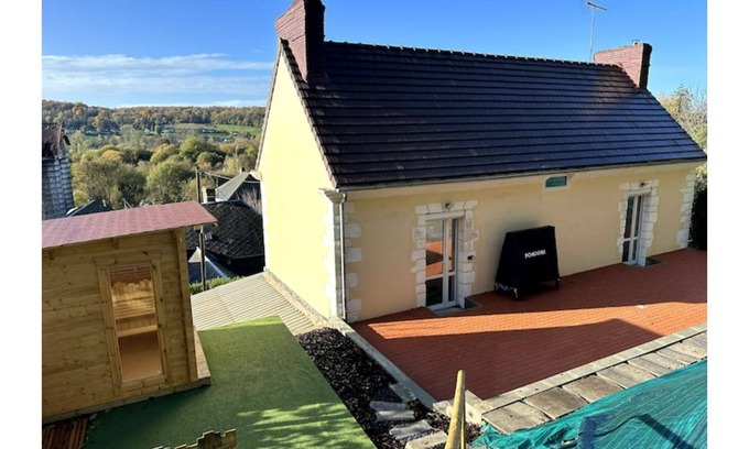 Montfort-sur-Risle House | Château de la folie