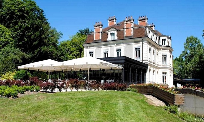 Geneuille Hotel | Château de la Dame Blanche