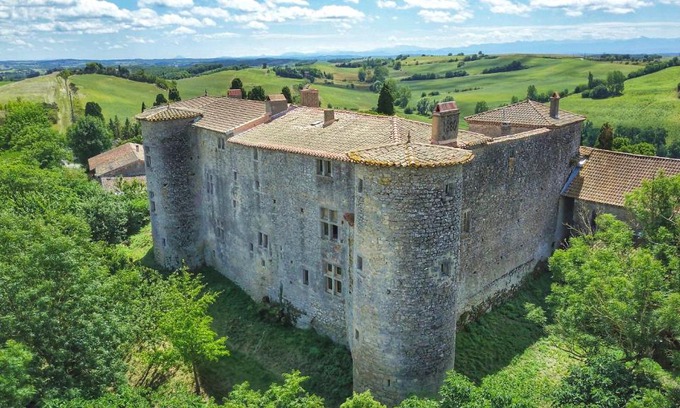Mezerville Bed & Breakfast | Château de Mézerville