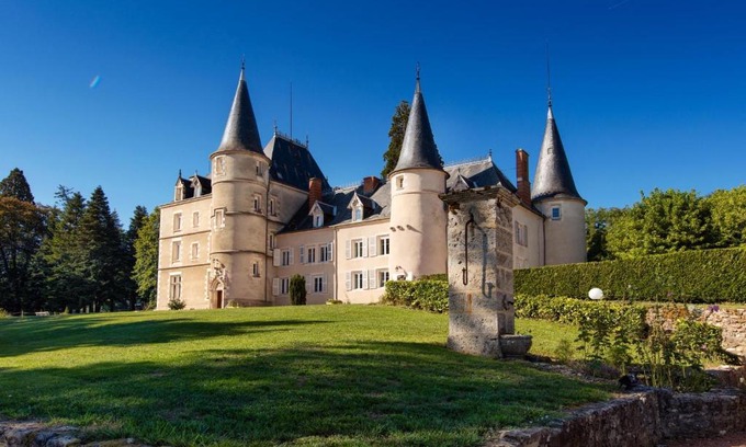 Sanssat House | Château de St Alyre