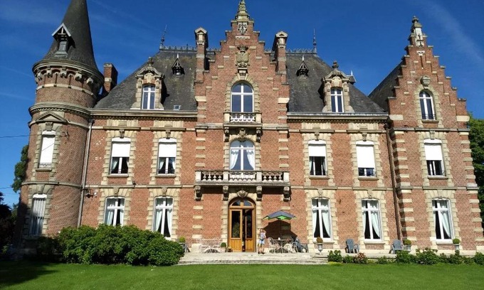 Baizieux Bed & Breakfast | Château des marronniers