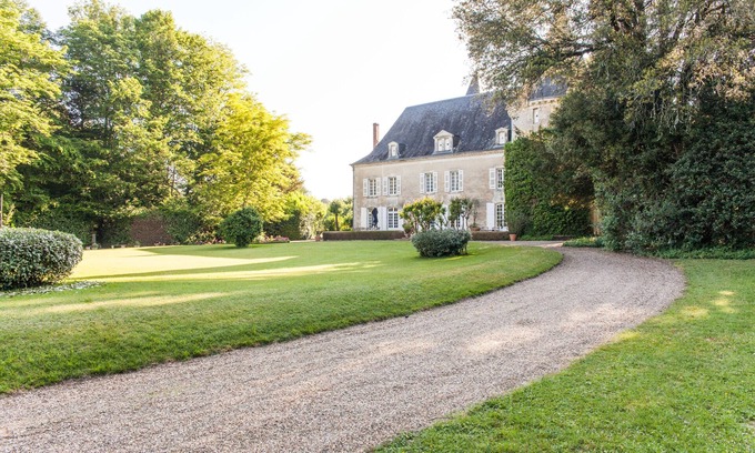 Saint-Astier House | château Labattut guest house