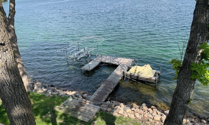 Alexandria House | Chain of Lakes Alexandria - Lake Carlos - swim from dock. 5 bedrooms.