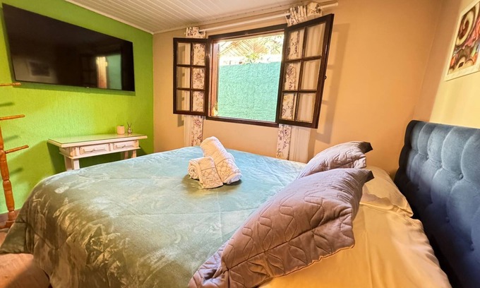 Jaguaribe Ski Chalet | Chalé Aconchegante de 3 Quartos a 5 min Centrinho Turístico