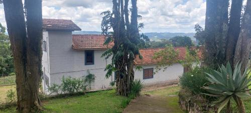 Sao Roque Ski Chalet | Chalé com linda vista para o vinhedo