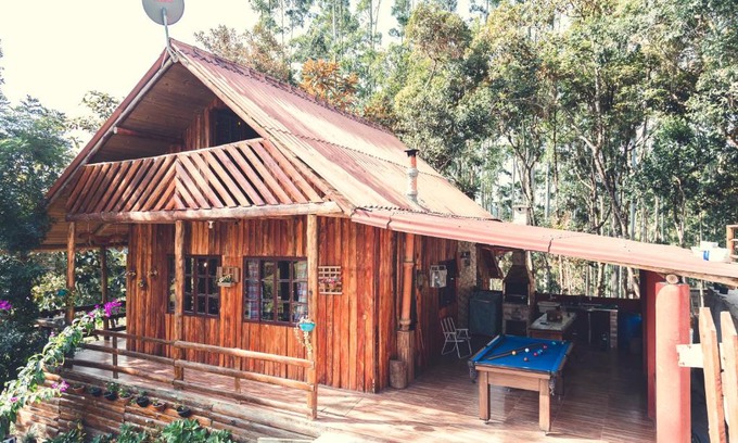 Aguas Mornas Ski Chalet | Chalé incrível c/piscina, Águas Mornas - SC