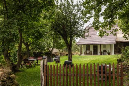 Hnusta Ski Chalet | Chalúpka Polom