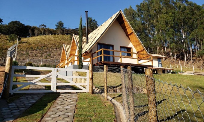 Sao Bento do Sapucai Ski Chalet | Chale Vale Encantado