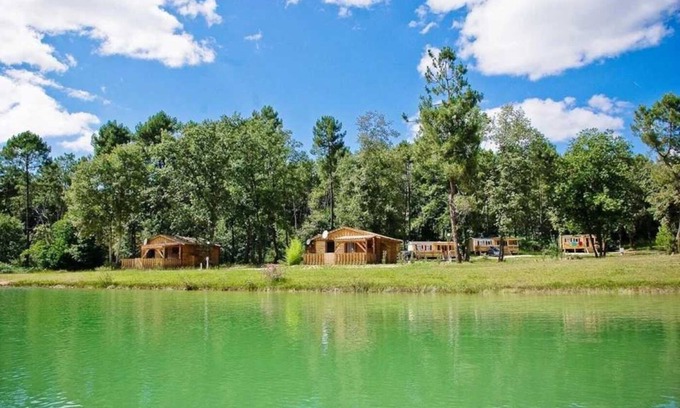 Douville Ski Chalet | Chalet 3 étoiles - Piscine - ccafgfd