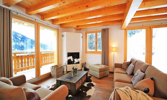 Heremence Ski Chalet | Chalet, 350m from shops, balcony, fireplace or stove, parking, tv, 150m², Thyon