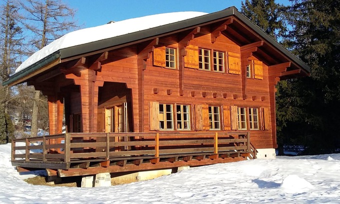 Lens Ski Chalet | Chalet all in wood, nature, crazy charm, 1.5 km from Crans Montana.