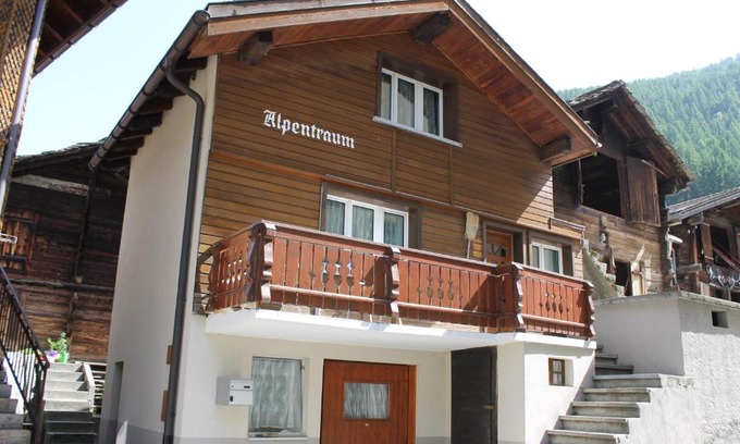 Saas Grund Apartment | Chalet Alpentraum, alte Gasse 20
